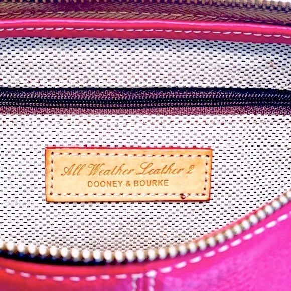 🦆Dooney & Bourke Premium Leather Handbag w/Logo Keychain, Sz Small, Pink & Tan - Picture 7 of 8